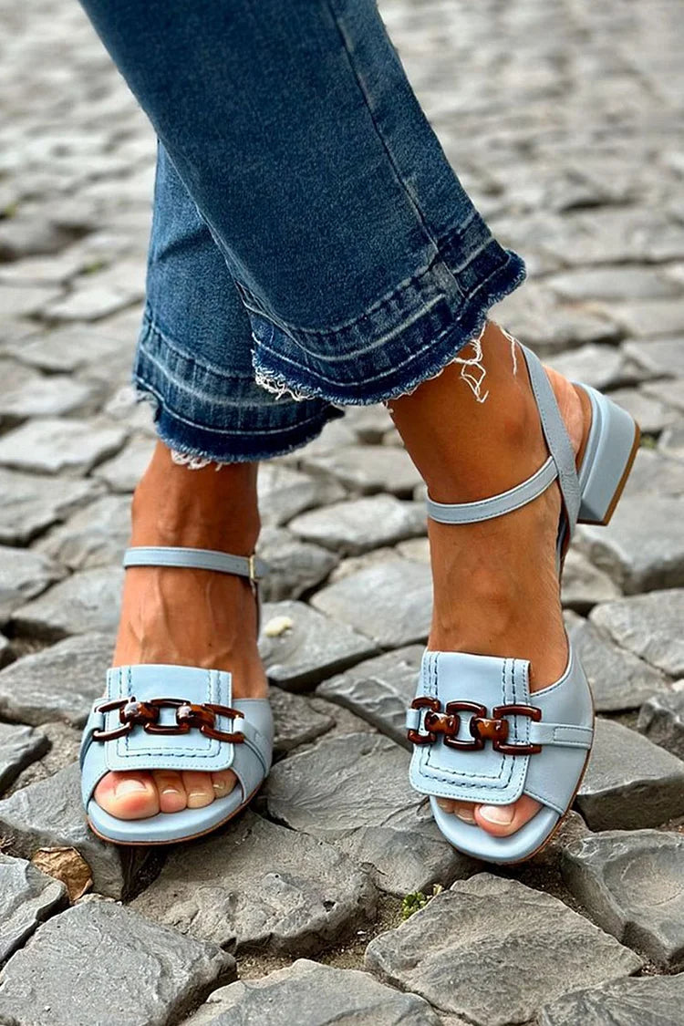 AZZURRA™ | SANDALER MED METALLKJEDE