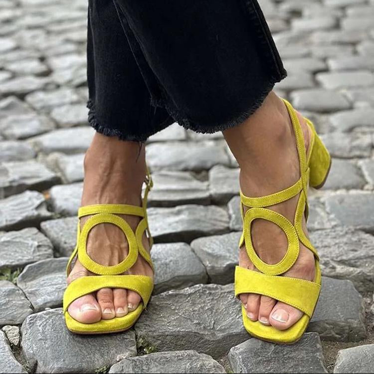 VALENTINA VIVACE™ | FARGERIKE SOMMERSANDALER — Gul