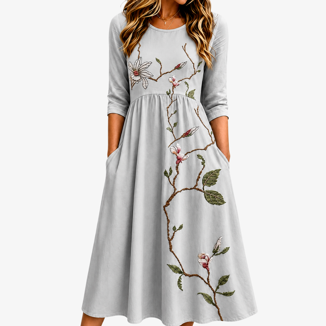 LUCIA™ | SØLVENG BLOMSTER MIDI-KJOLE MED LOMMER