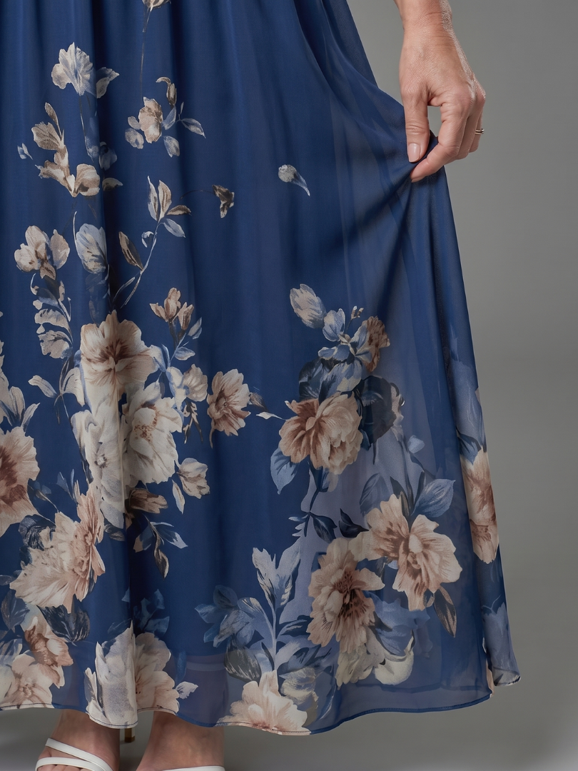 CLARISSA | ELEGANT MIDIKJOLE MED V-HALS