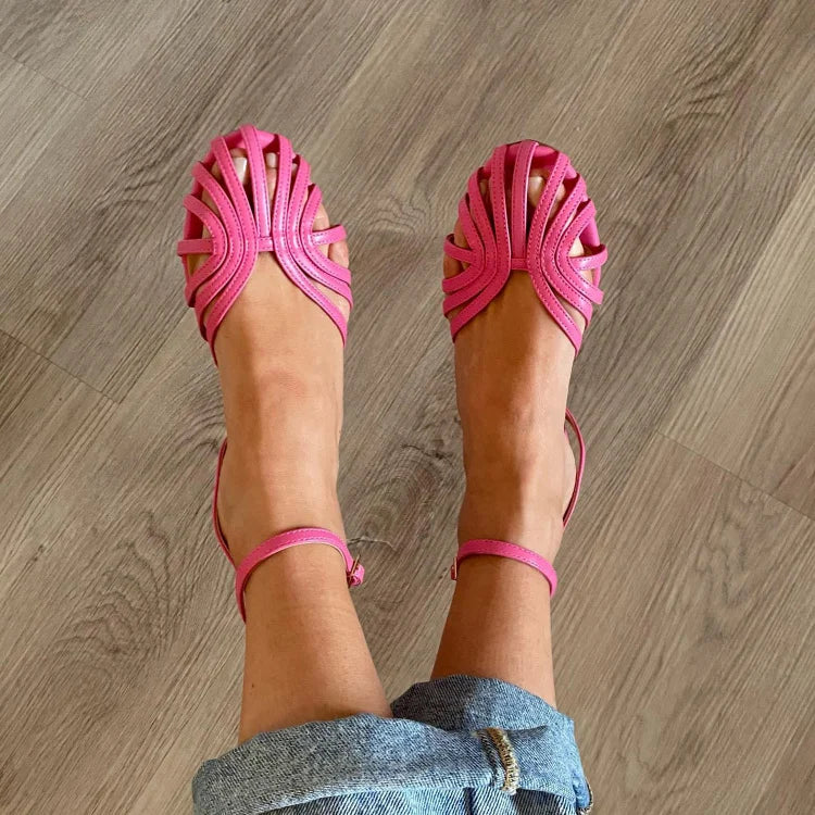 VITTORIA™ | FLATE SANDALER MED SMYKKEDETALJ
