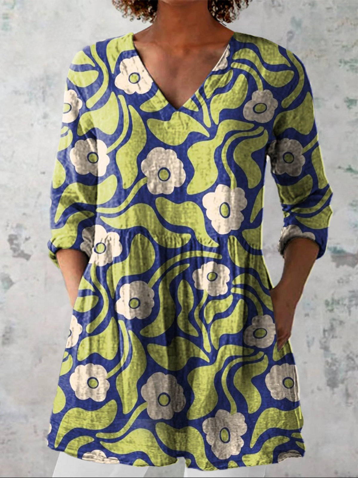 ÉLODIE™ | LANG BLUSE MED V-HALS