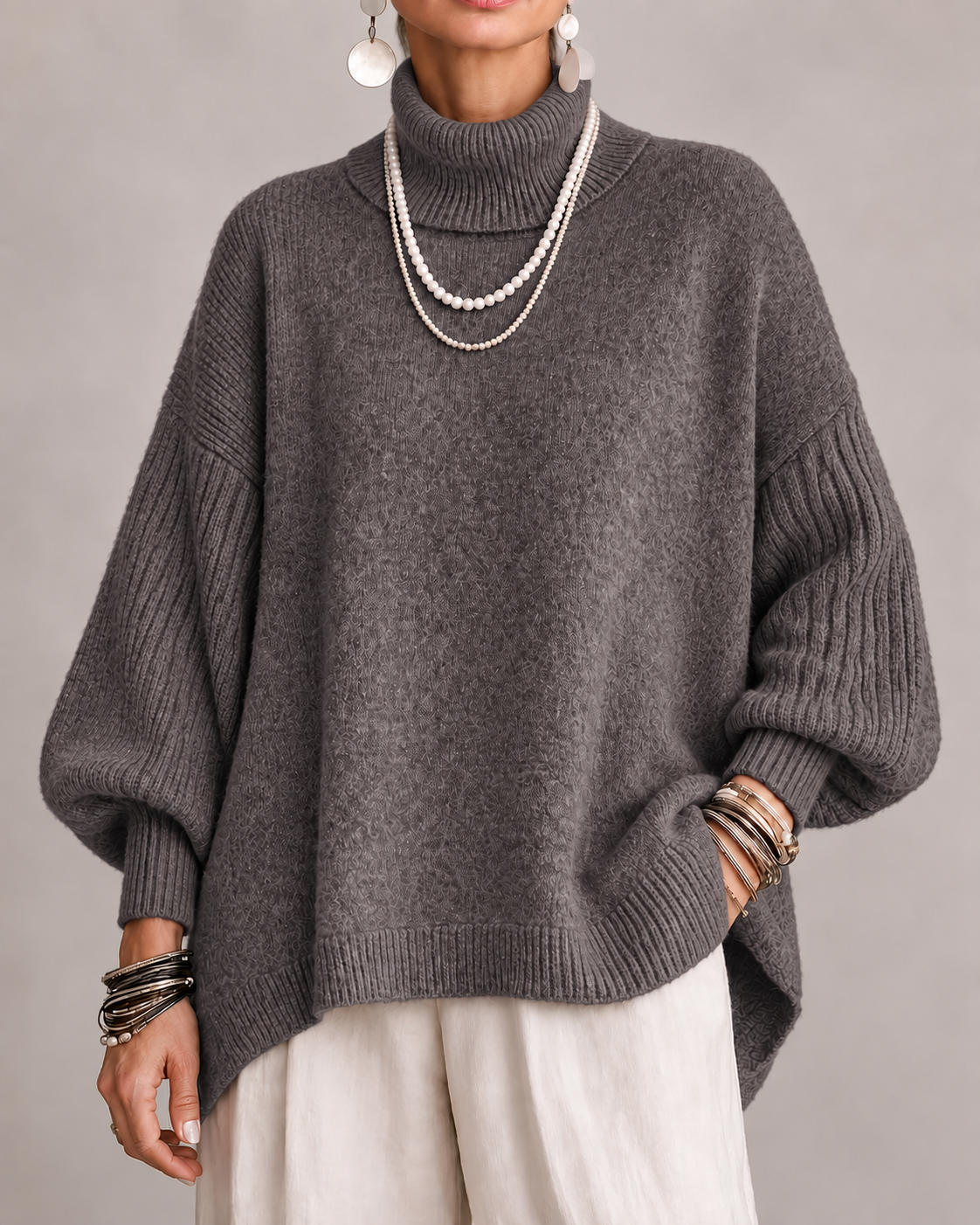 Kathleen™ Elegant Genser med Rullekrage — Brun
