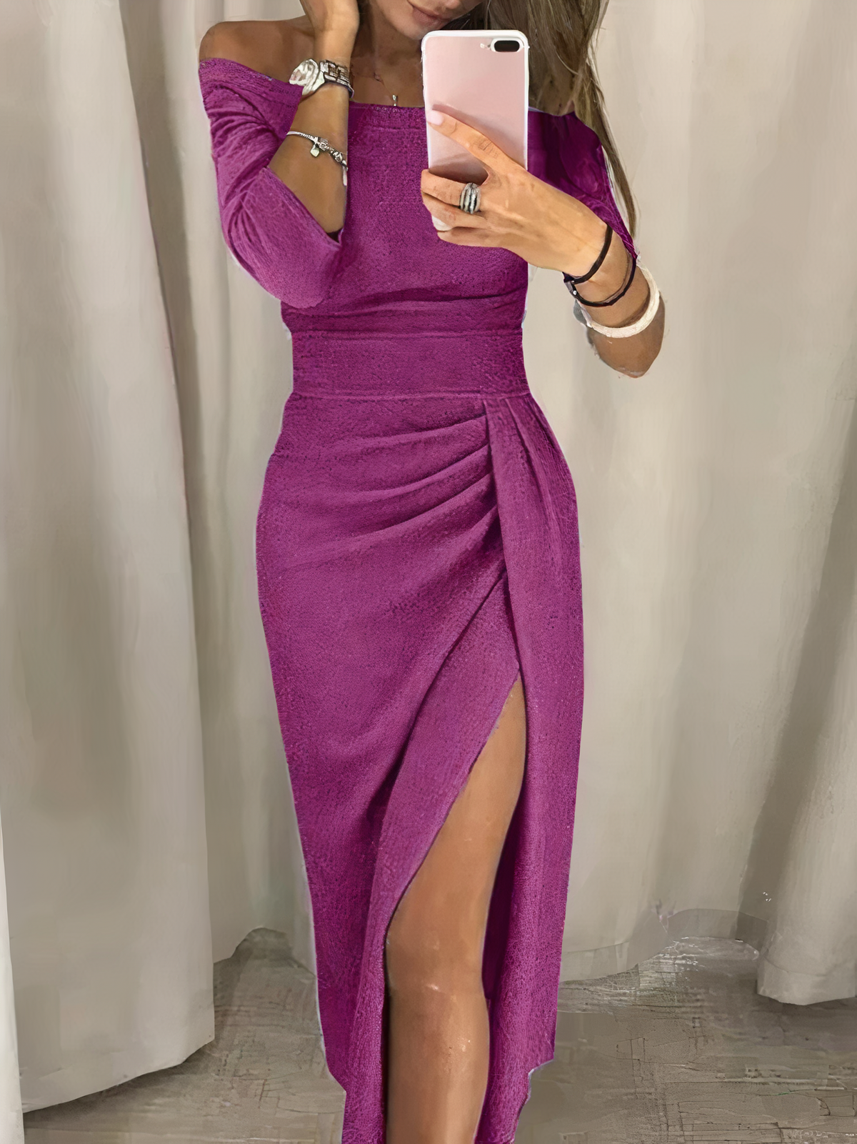 LILLEMOR™ | GLITRENDE OFF-SHOULDER KJOLE MED SPLITT