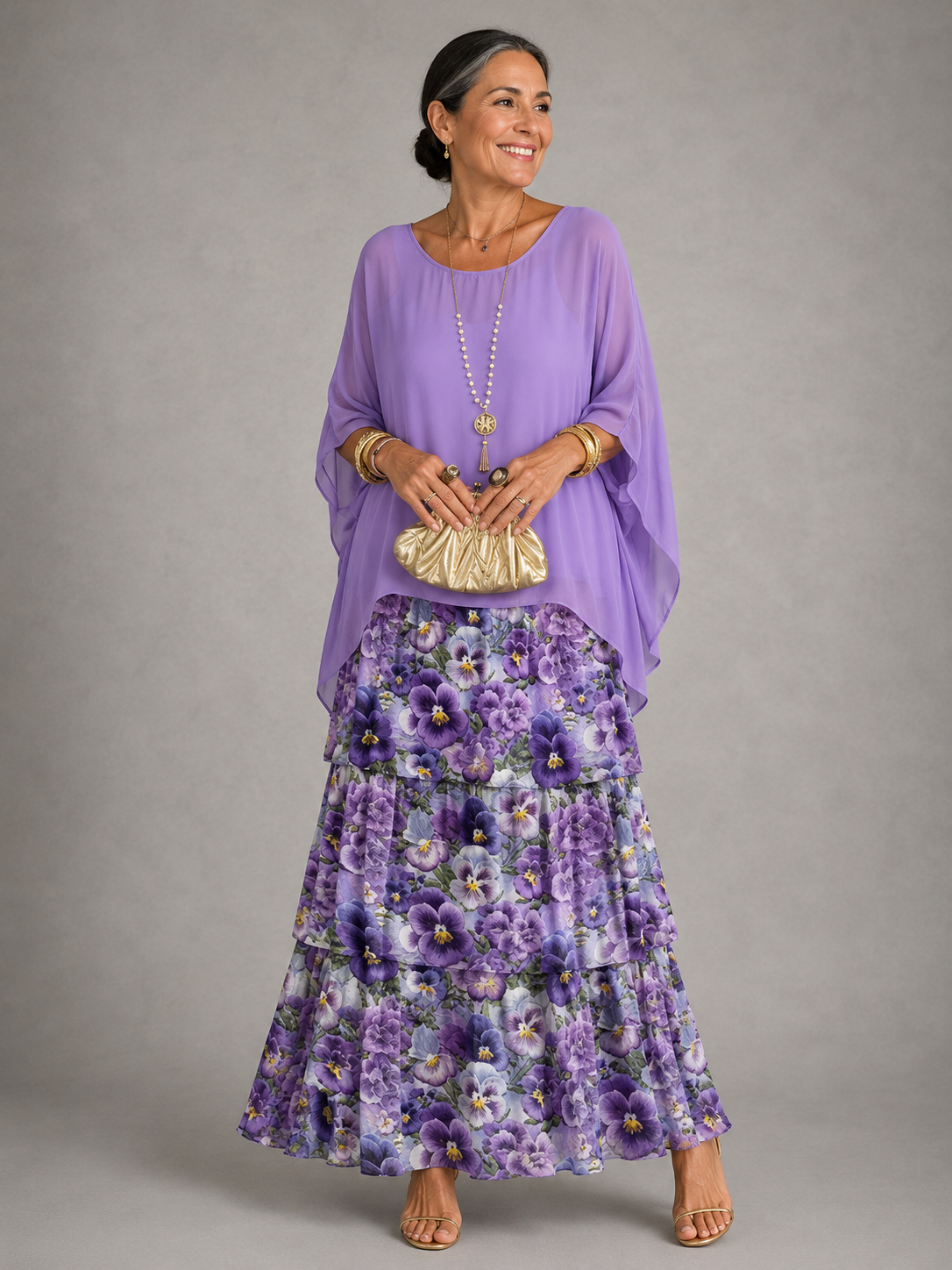 LARA™ | ELEGANT FLYTENDE MAXIKJOLE — Lila Med Blommor