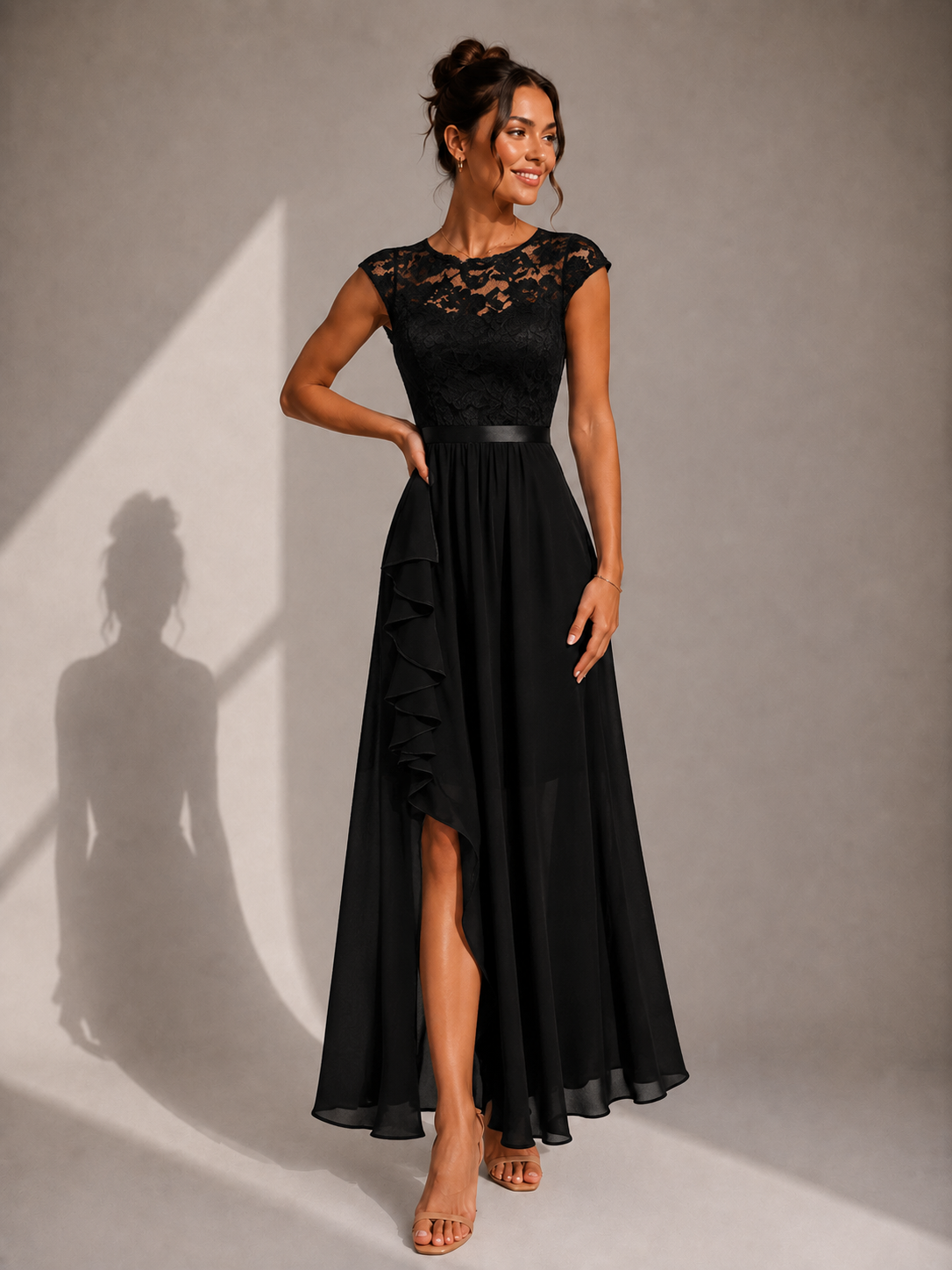 AMELIA™ | ELEGANT MIDIKJOLE — Svart