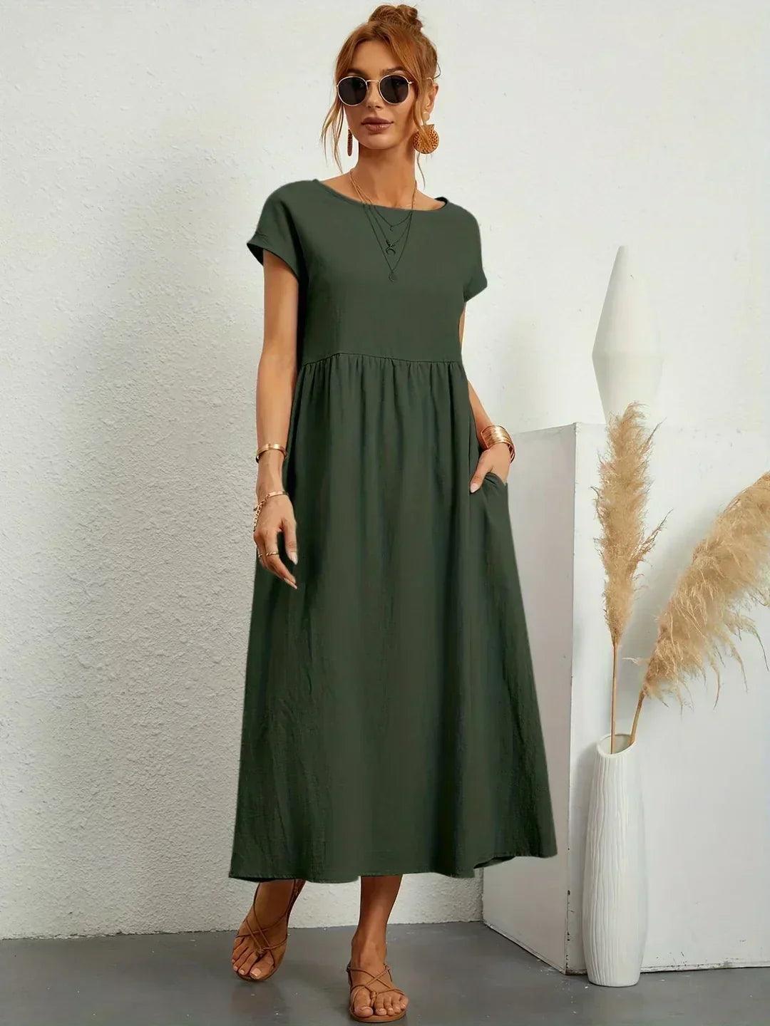 BIANKA™ | ELEGANT MIDIKJOLE — Grønn