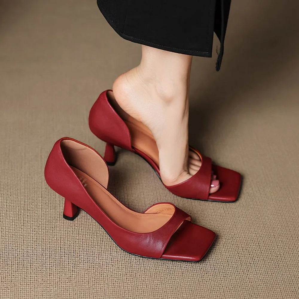 VALENTI™ | ELEGANTE HÆLSKO — Rød