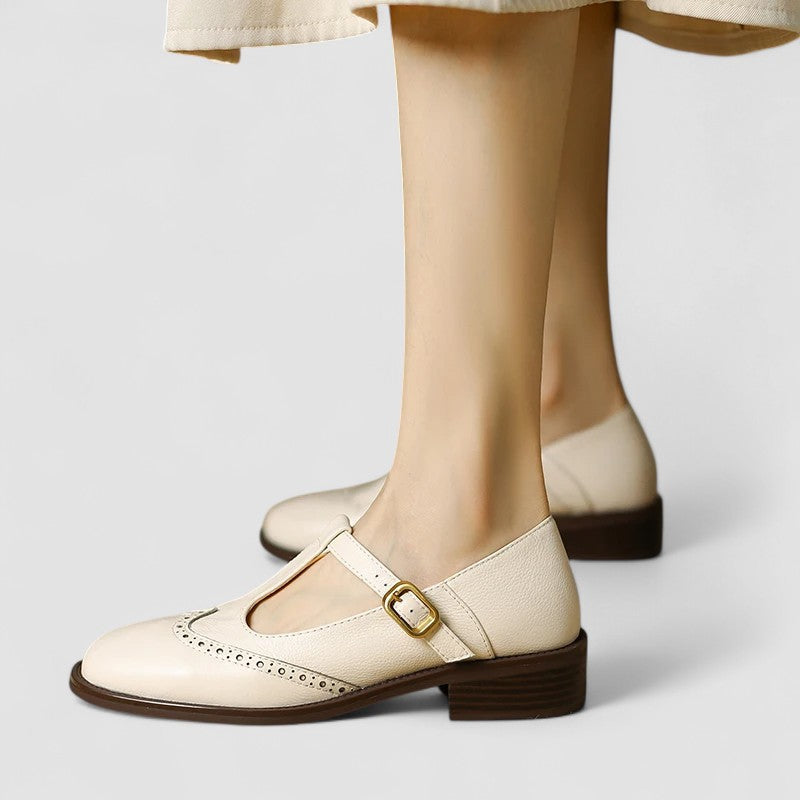 MARGOT™ | HÆLSKO MED HÆLREM OG PERFORERING — Beige