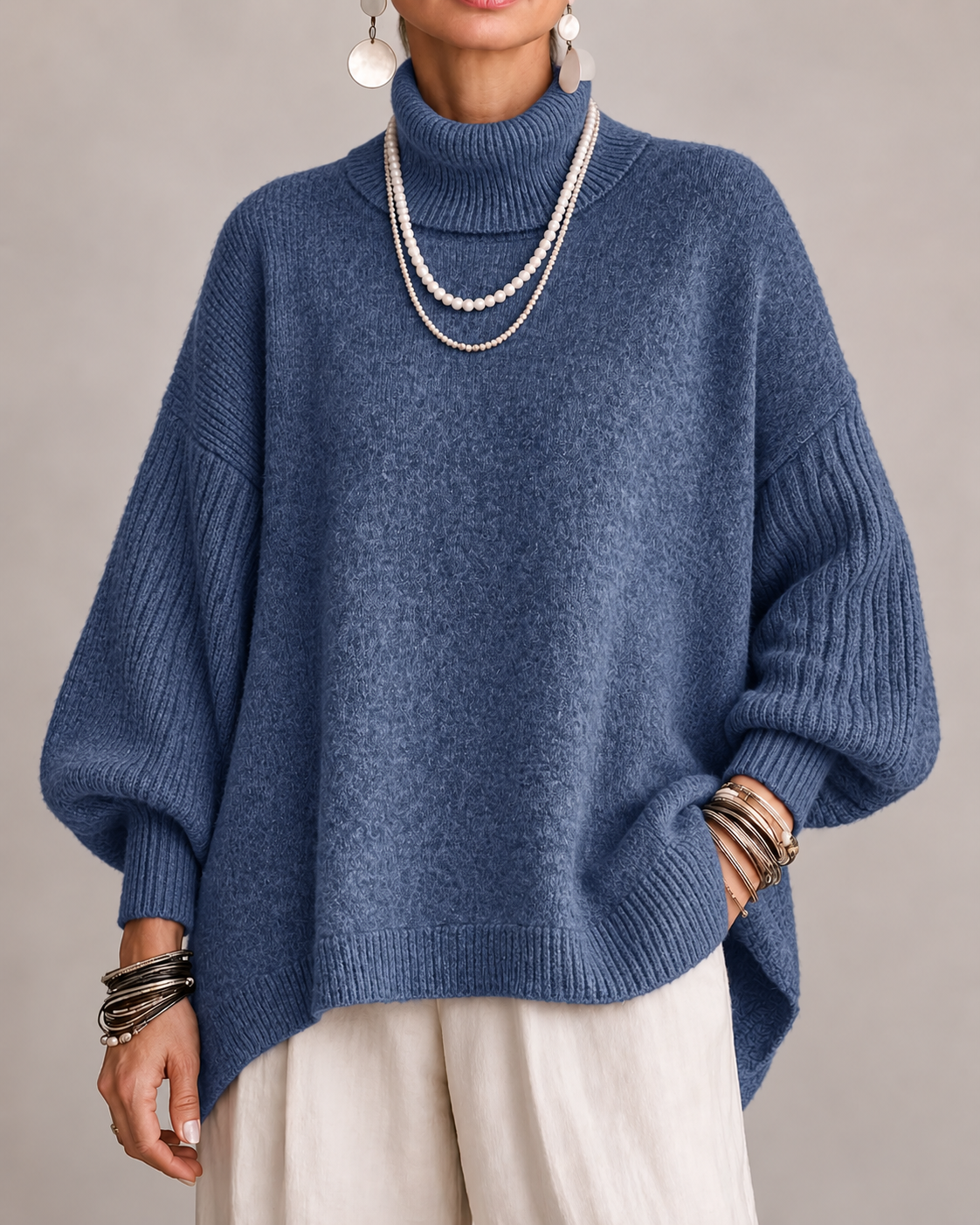 Kathleen™ Elegant Genser med Rullekrage — Marineblå