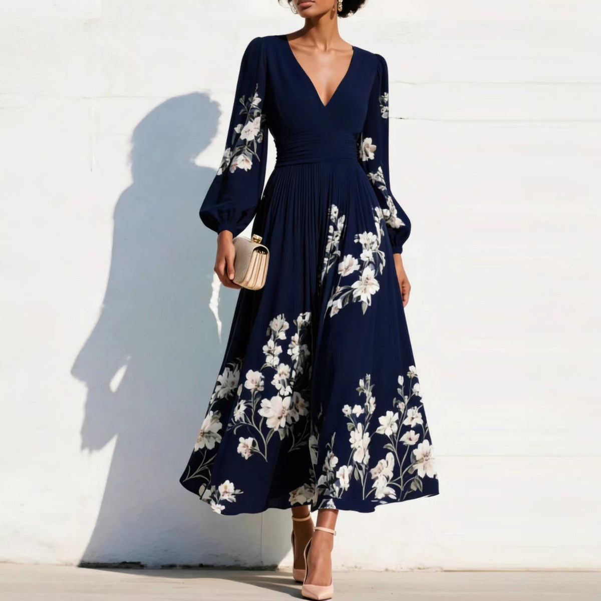 EWELINA™ | ELEGANT MIDIKJOLE — Marineblå