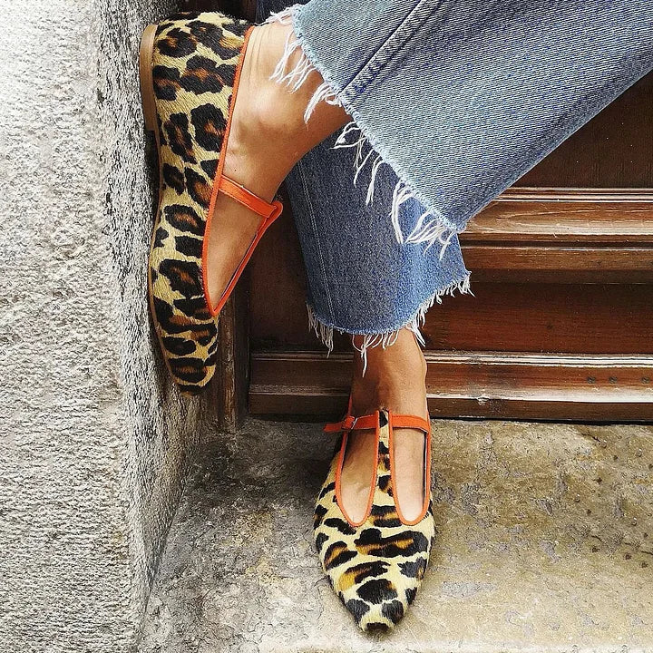 LEOPARD T-STROPP FLATS