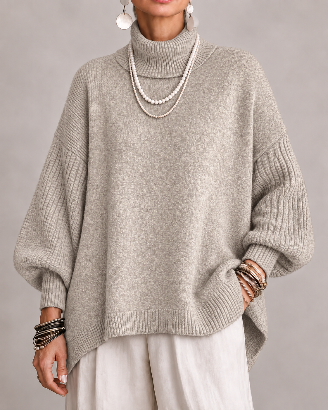 Kathleen™ Elegant Genser med Rullekrage — Beige