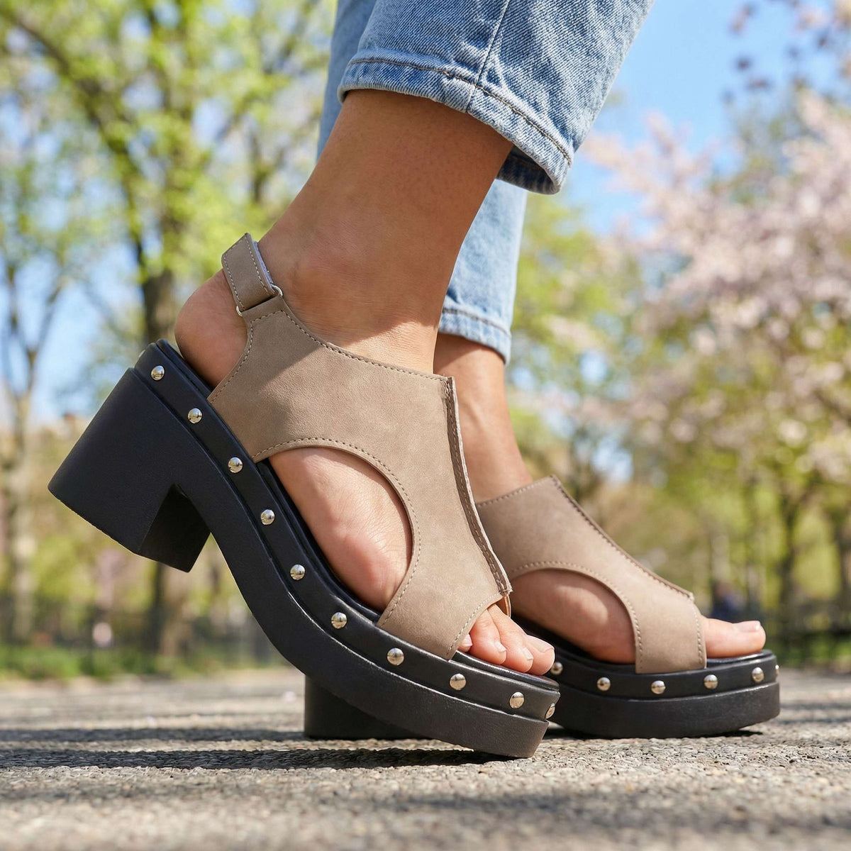 Loretta | Spikerstudded Slides