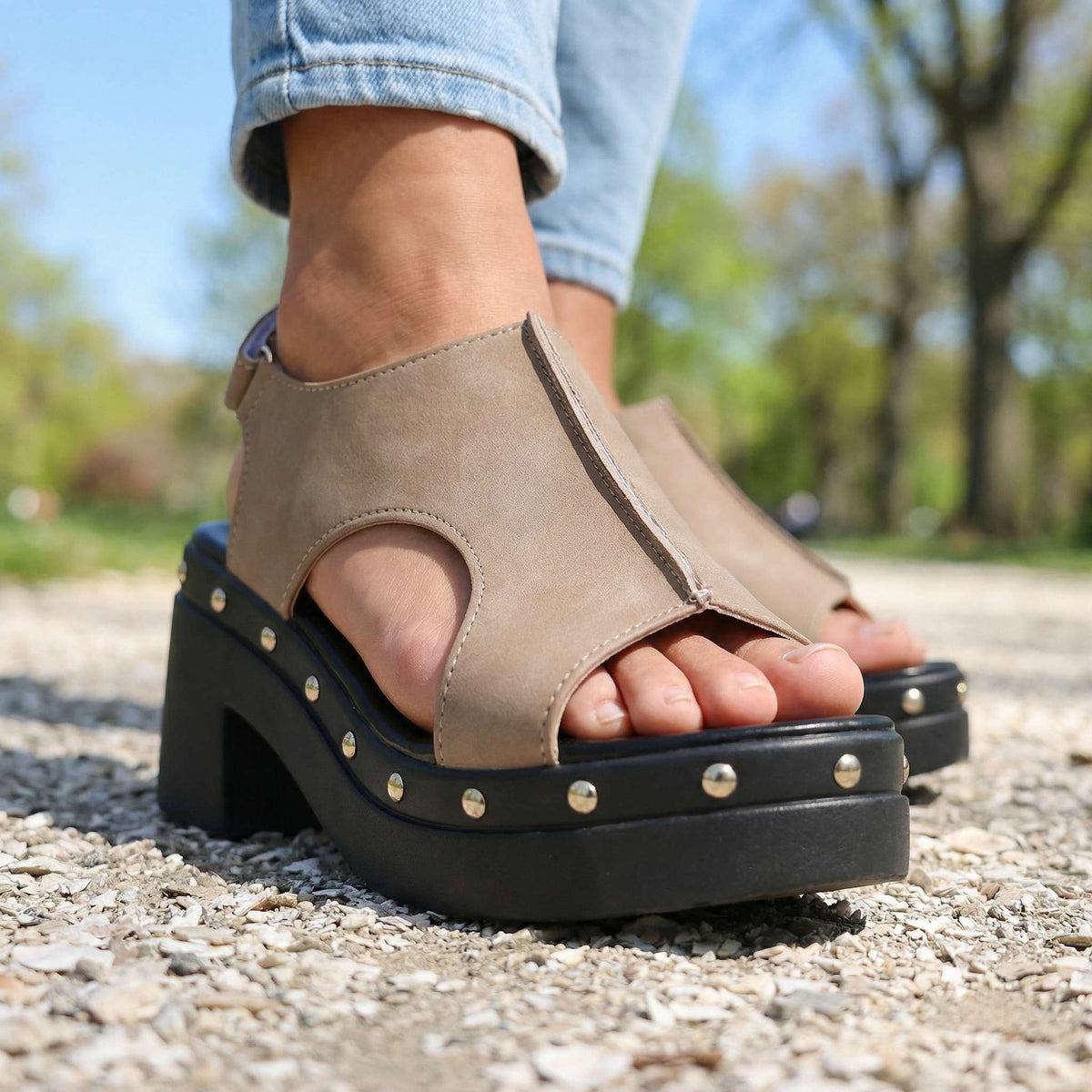 Loretta | Spikerstudded Slides