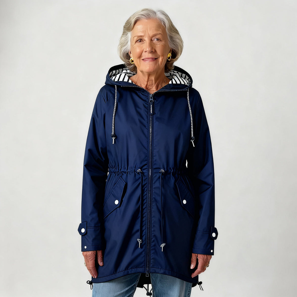 KOURTNII™ | ELEGANT JAKKE — Navy Blue