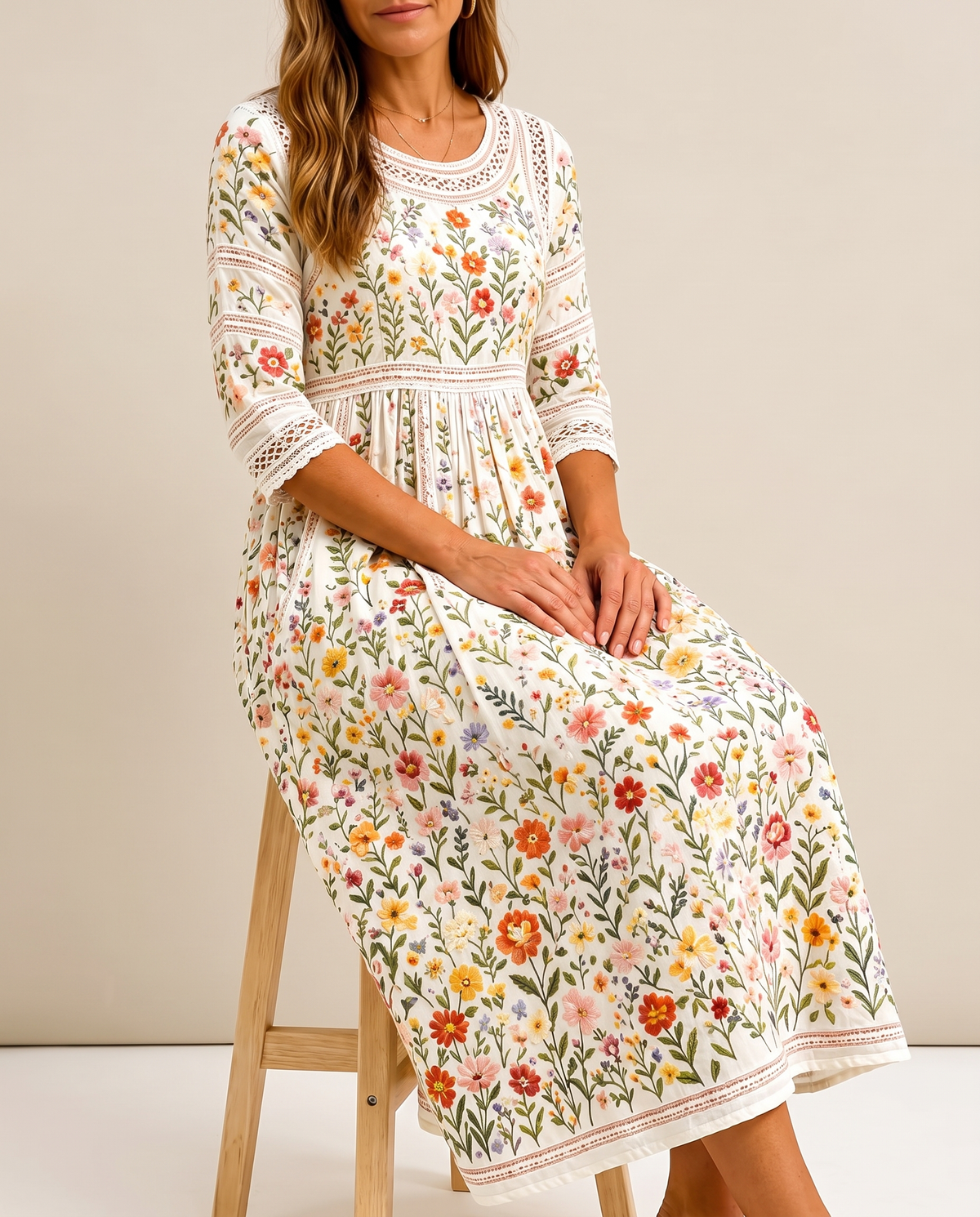 ELODIE™ | MARKBLOMST MAXI-KJOLE MED LOMMER